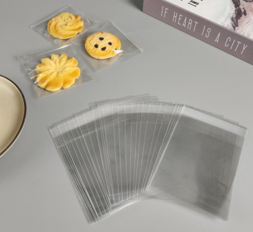 Kekstüten mit Klebestreifen 11 x 15cm / 20 Stück