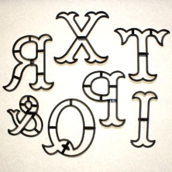 Preview: Patchwork Cutters Extra Large Letter - W