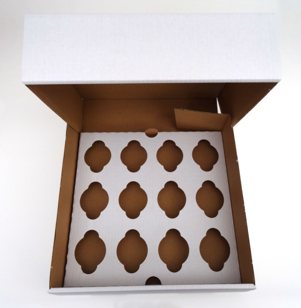 12 White Cupcake (Corr) Box and Dividers