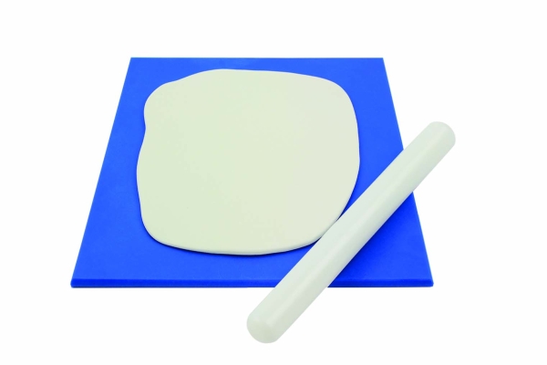 Medium Rolling Out Board 300mm x 250mm x 8mm