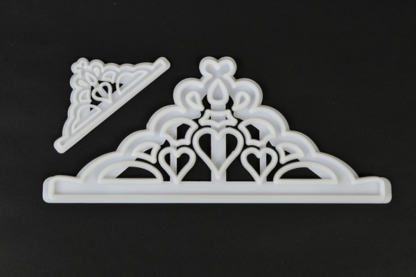 Tiara Cutters - Set of 2